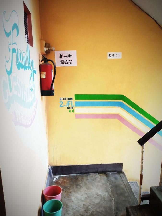 Family Guest House Варанаси Екстериор снимка
