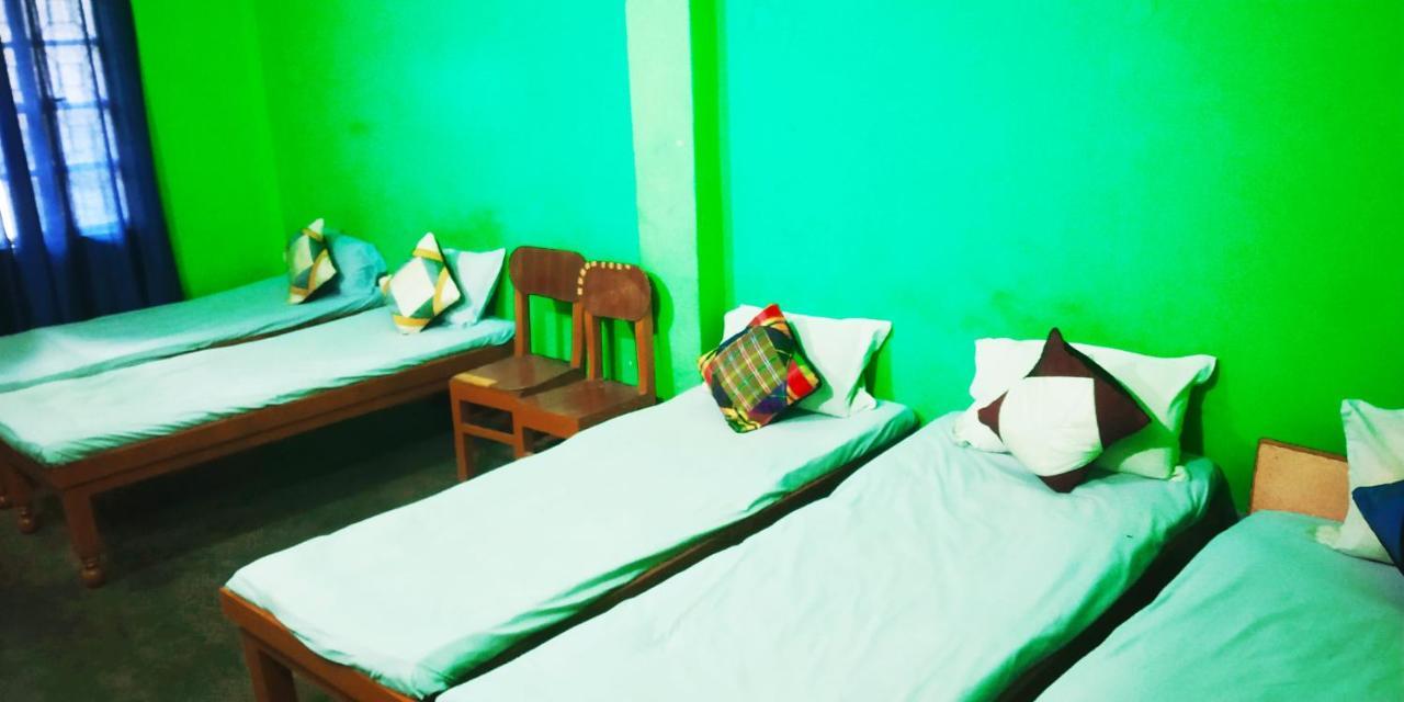 Family Guest House Варанаси Екстериор снимка