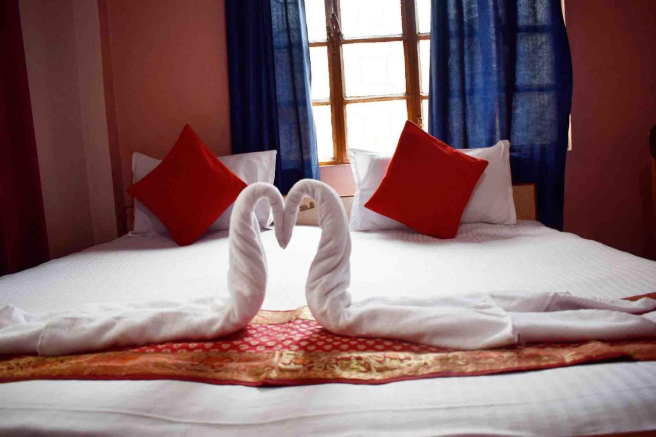 Family Guest House Варанаси Екстериор снимка