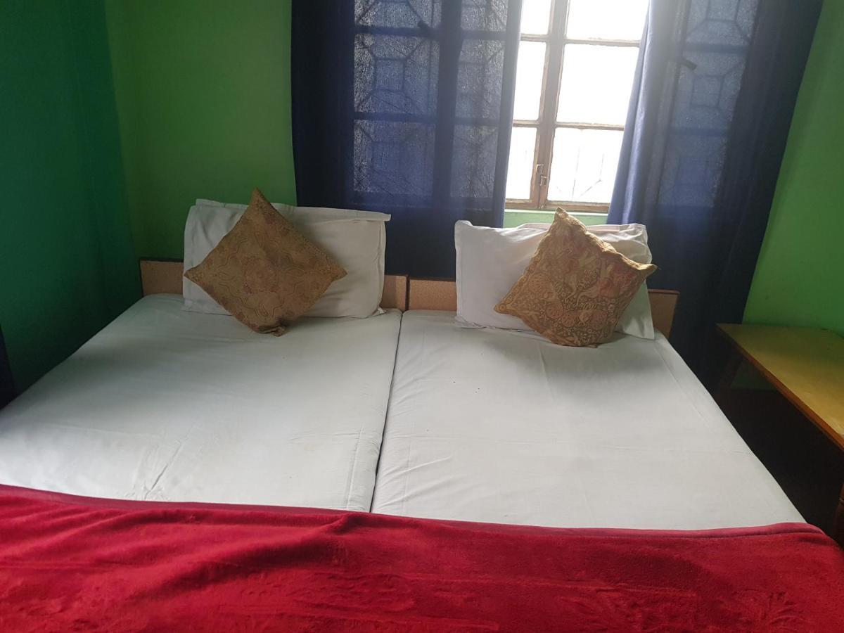 Family Guest House Варанаси Екстериор снимка